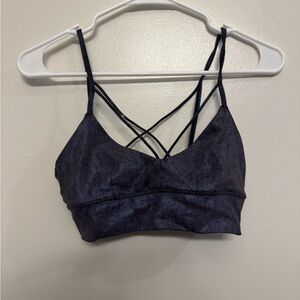 Alo yoga sports bra
Navy crackled effect